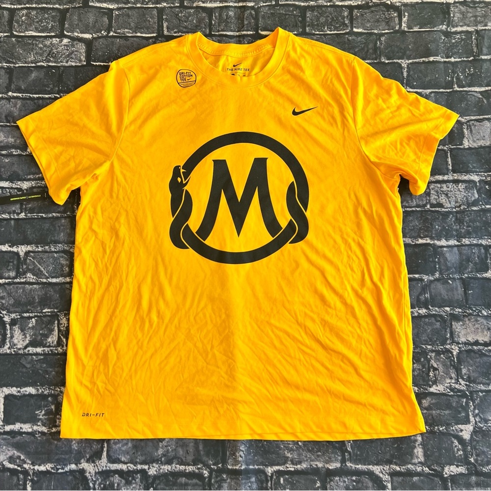 Nike Mamba Sports Academy Kobe Bryant Men’s Yellow Black 2XL T Shirt Dri Fit NEW